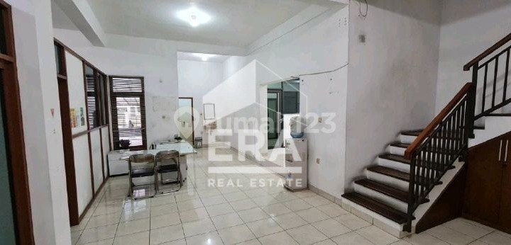 Rumah Cocok untuk Kantor dan Ruang Usaha di Sukasari Rumah Cocok untuk Kantor dan Ruang Usaha di Sukasari