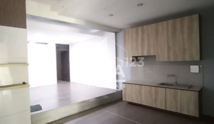 Rumah Cocok Untuk Usaha Cafe, Coffee Shop, Strategis Sayap Surya Sumantri  2