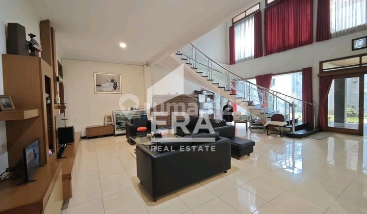 Spacious, Good, Ready-to-Occupy House in Mekarwangi Complex, Bandung 2