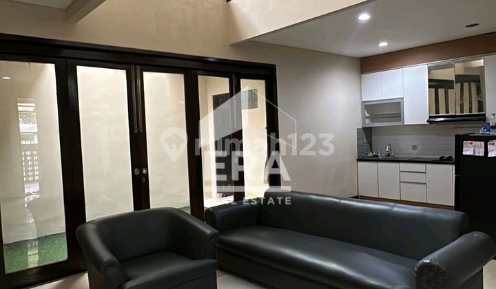 2-Story House, Location: South Cigadung Street