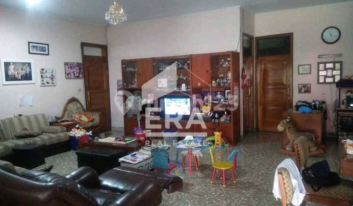 Well-Maintained, Clean, Green House in Cijagra, Buahbatu, Bandung