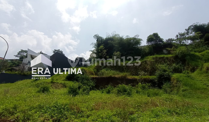Strategic Large Land Suitable for Homes in Setraduta Bandung