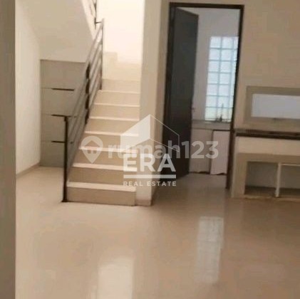 Rumah Minimalis Lokasi Strategis di Sayap Bkr 2