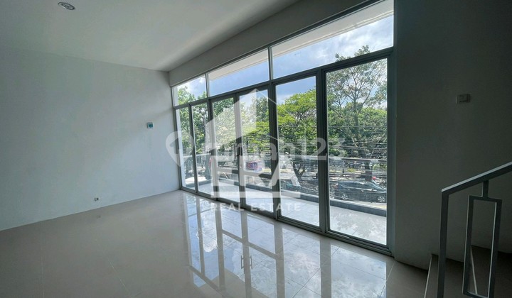 New Shop House, Strategic Location in Surapati, Central Bandung City 2