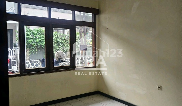 Well-Maintained Minimalist Affordable House Ready to Occupy in Ciwastra 2