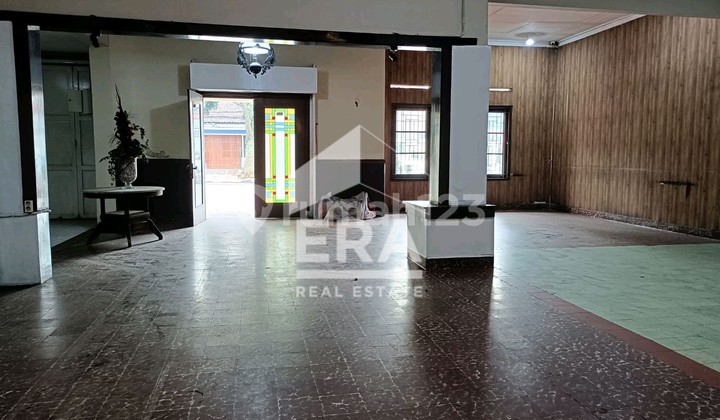 Ruang Usaha Siap Pakai Cocok Untuk Tempat Usaha di Pajajaran 1