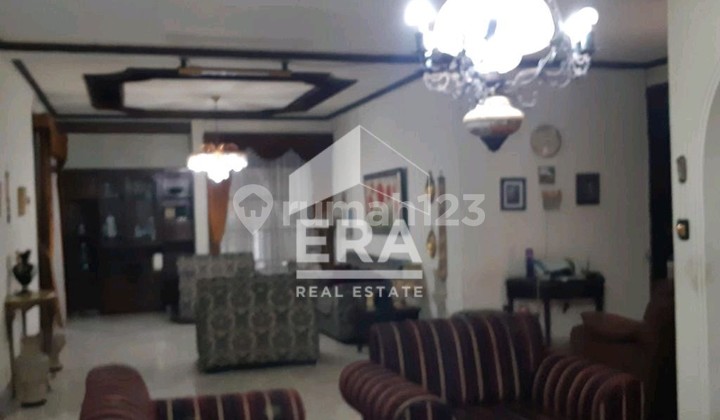 Strategic House, Comfortable and Ready to Occupy in Sayap Buahbatu. Strategic House, Comfortable and Ready to Occupy in Sayap Buahbatu.