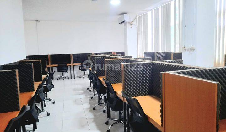 Ruang Kantor Premium Full Furnished Lokasi Pusat Kota Jogja 1