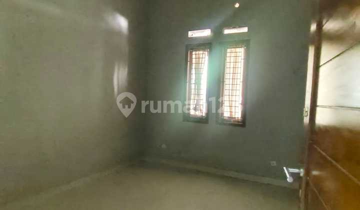 Rumah Siap Huni Blok Favorite di Taman Kopo Indah 3 2