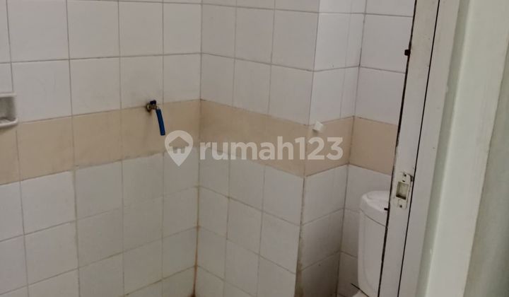 3-Storey Strategic Shop House Near Mtc Soekarno Hatta Car Gate 2