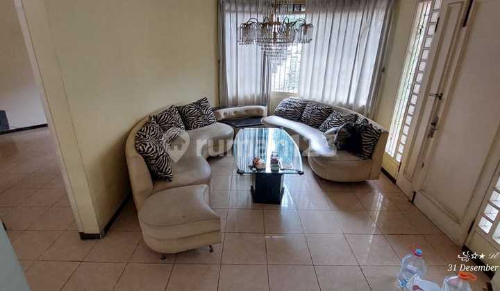 Rumah 2 Lantai di Sayap Surya Sumantri Bandung Utara Rumah 2 Lantai di Sayap Surya Sumantri Bandung Utara