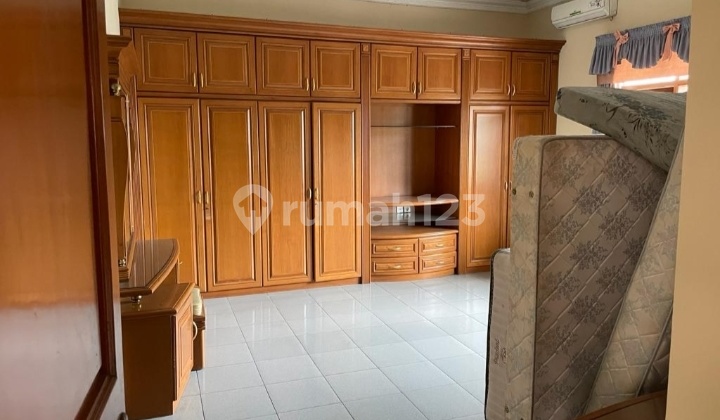 Modern 2-Story House with SHM in Pasteur Area - North Bandung 2