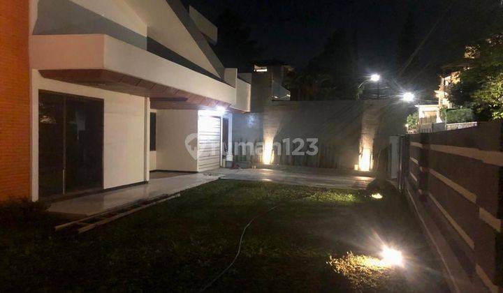 Rumah Terawat Asri di Setrasari Bandung Utara 2