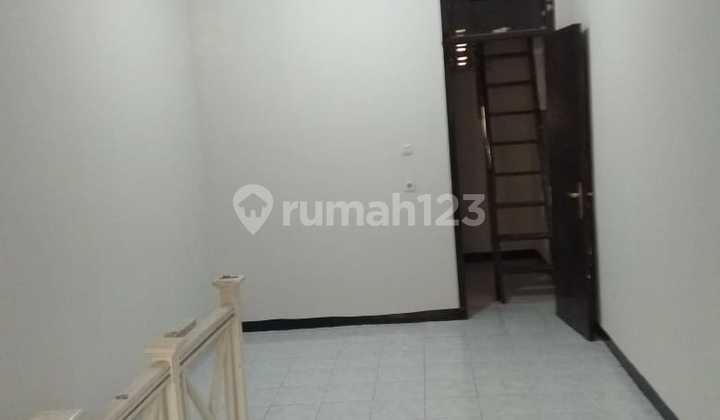 Rumah Strategis Jalan Lebar Dekat Talagabodas Lodaya Bandung 2