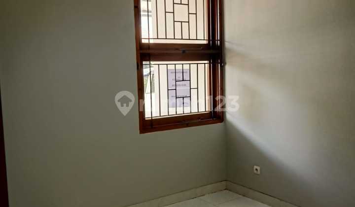 Rumah 2 Lantai Siap Huni di Cherry Field Rumah 2 Lantai Siap Huni di Cherry Field