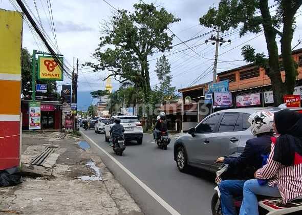 Strategic Shop House at the Ciluncat Soreang Intersection in the City Center