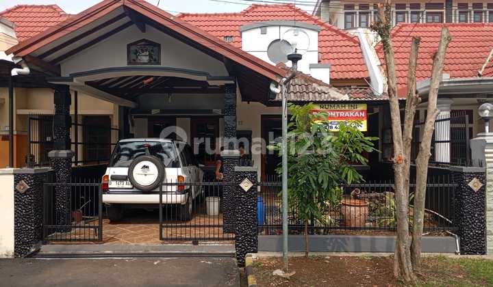 Rumah 2 Lantai Dekat ke Pasar Atas Cimahi Utara