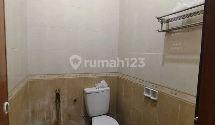 Nice House Ready to Occupy in Taman Kopo Indah 3 2