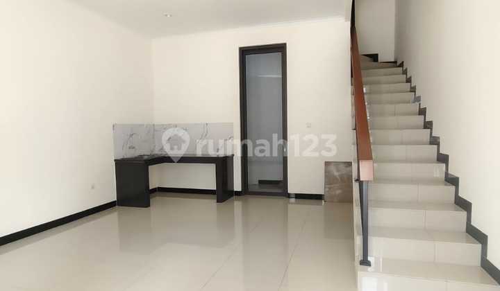 Rumah Minimalis 2 Lantai di Taman Kopo Indah Tki 5 Rumah Minimalis 2 Lantai di Taman Kopo Indah Tki 5