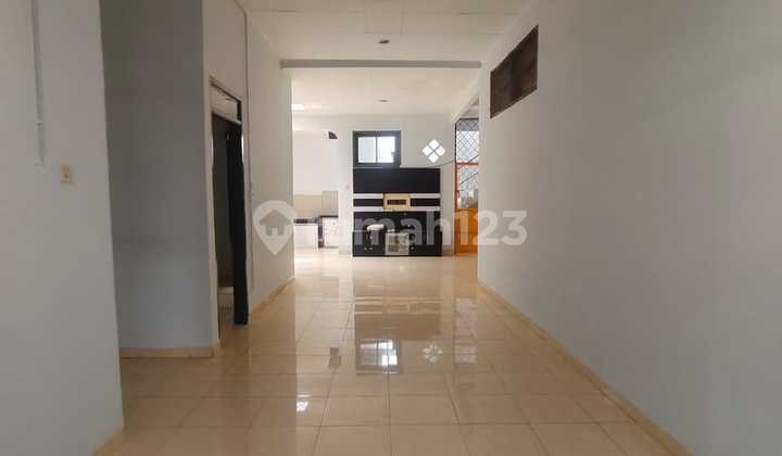 Rumah Bagus Siap Huni di Taman Kopo Indah 3