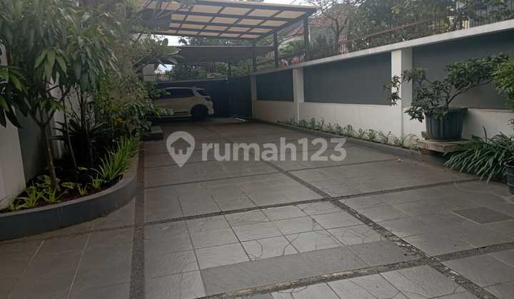 Rumah Lux Hoek Siap Huni Furnished di Mekarwangi Bandung 2
