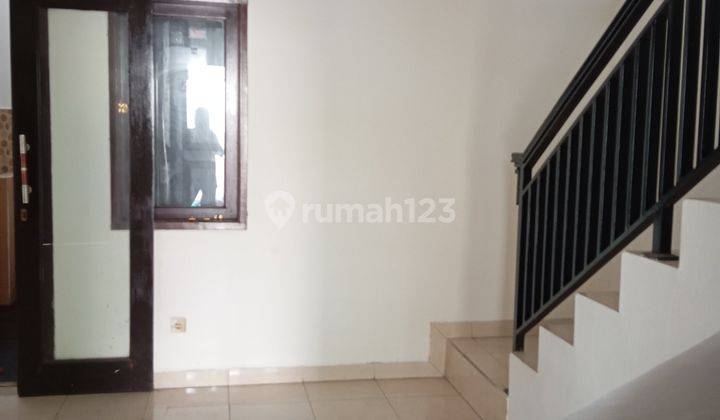 Disewakan Rumah Minimalis 3 Lantai Rooftop Di Cluster Margahayu Raya 2