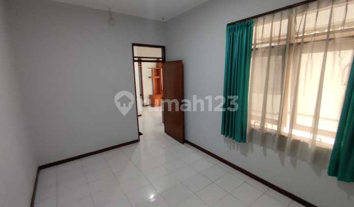 Rumah Luas Siap Huni di Batununggal Indah Bandung 2