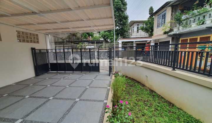 Rumah Hoek Siap Huni Dalam Komplek di Margacinta Buah Batu 2