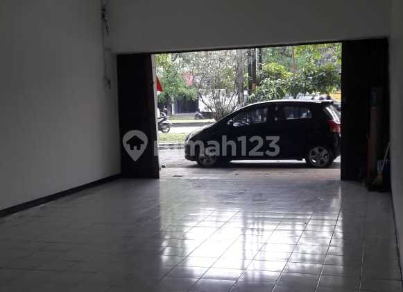 Ruko bagus 170 m2, 2,5 lantai  shm Taman Kopo Indah 3 Bandung