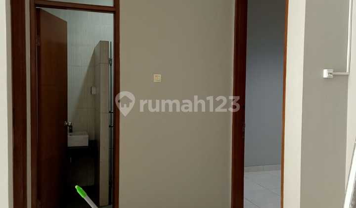 Rumah 2 Lantai Siap Huni di Cherry Field 2