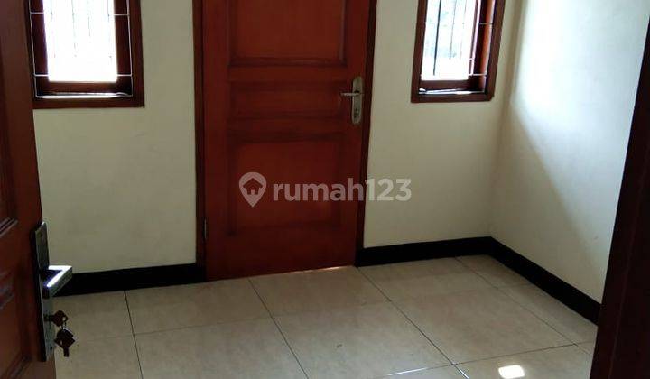 Rumah Minimalis Hook 2 Lantai di Sayap Buah Batu Bandung 2