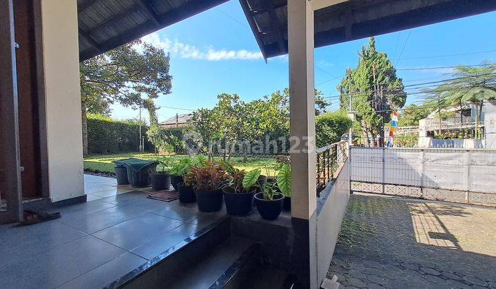 Rumah Luas Nyaman Asri di Sukahaji Setrasari Bandung 1