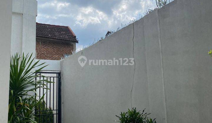 Rumah Bagus Semi Furnish Minimalis 2 Lantai Siap Huni di Panyileukan Soekarno Hatta Bandung Timur