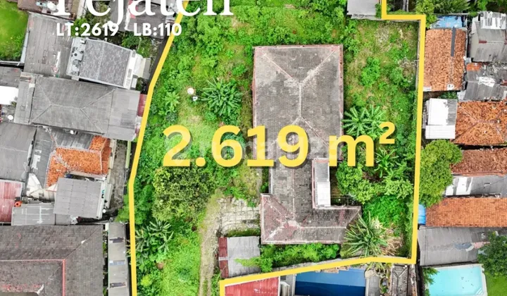 Best Price!!! Old House with Land for Sale in Pejaten, Spacious Land, Suitable for Investment, Build Cluster / Padel Court