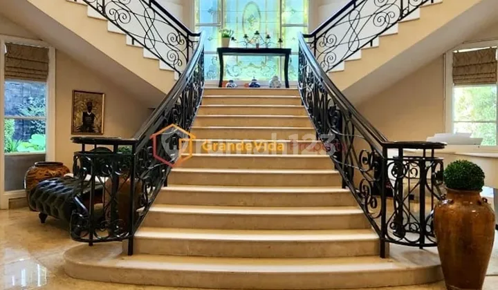 Permata Hijau Rumah Cantik, Bangunan 2 Lantai, Design Classic Mewah