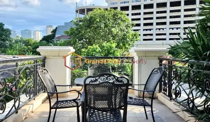 Permata Hijau Rumah Cantik, Bangunan 2 Lantai, Design Classic Mewah