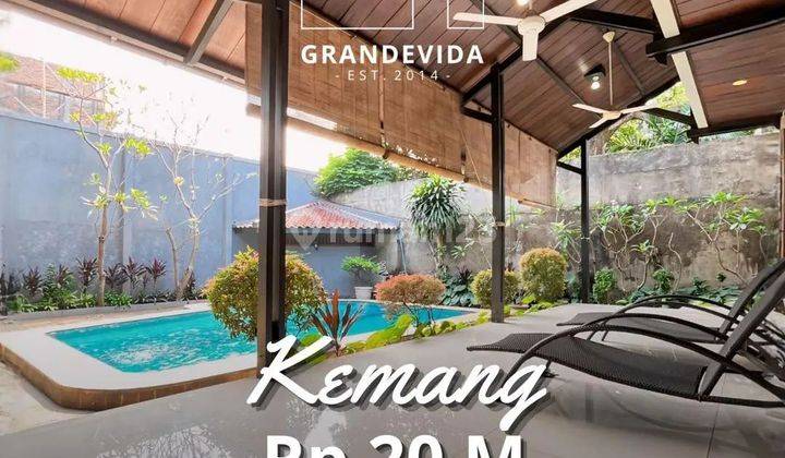 Kemang Posisi Strategis, Harga Menarik, Private Pool, Halaman Belakang Luas, Tanah Ngantong 1