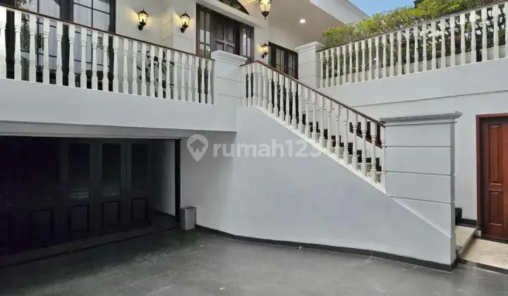 Kebayoran Baru Rumah Cantik Terawat Dan Siap Huni, Dekat Senopati Area 2