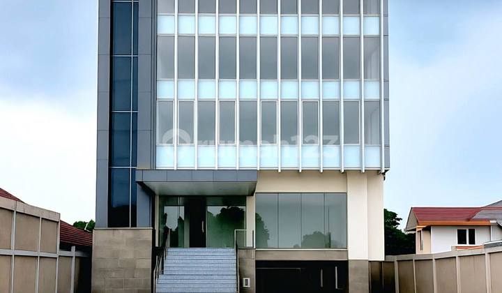 Price Drop!!! Matraman / Pramuka For Sale Gedung 5,5 Lantai Plus Rooftop Dan Basement, Lokasi Strategis Di Pinggir Jalan.
