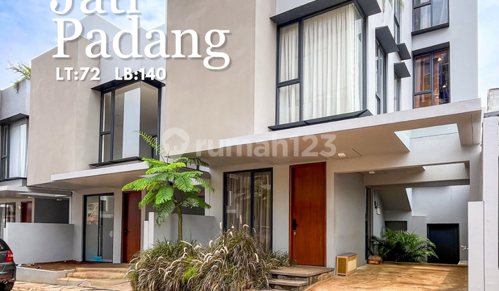 House For Sale Jatipadang Townhouse Baru 5 Menit ke Tb Simatupang Raya, Bangunan 3 Lantai.