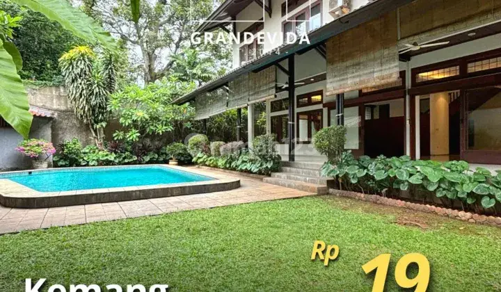 Price Drop Kemang Posisi Strategis, Harga Menarik, Private Pool, Halaman Belakang Luas, Tanah Ngantong 1