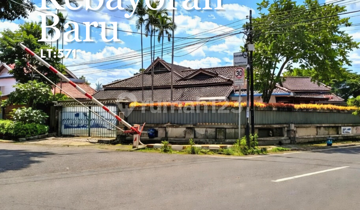 Land For Sale Kebayoran Baru Land Count House, Senopati Area, Hook Position.