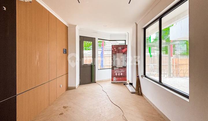 Commercial Shophouse For Sale Kebagusan Only 7 Units Left, Location Near Tb Simatupang Toll Road. 2