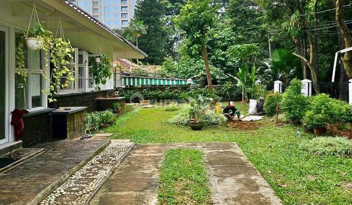 Price Drop Kebayoran Baru Rumah Depan Taman, Bangunan 1 Lantai Terawat, Tanah Luas 2