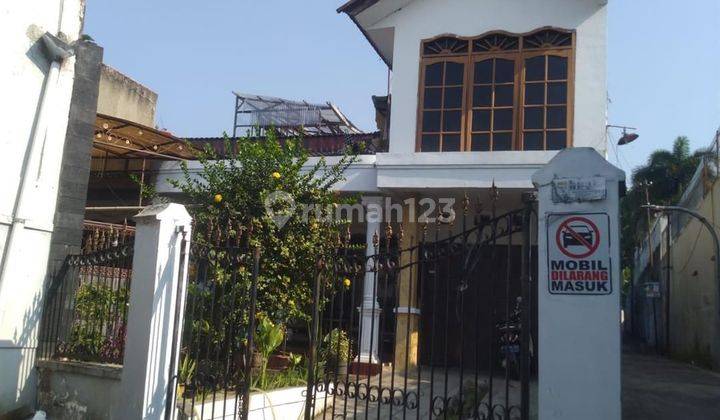 Rumah Dengan Tanah Yang Luas Di Daerah Cipaganti Kota Bandung  1