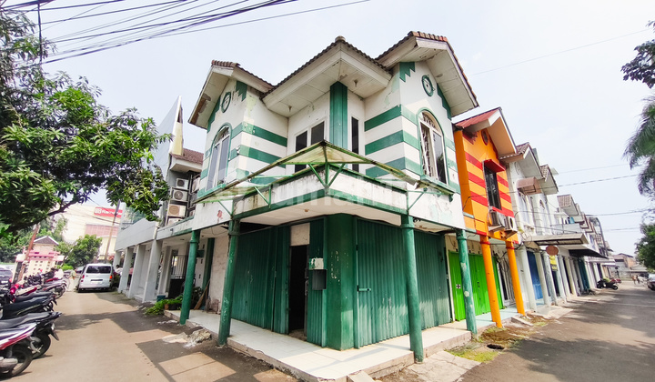 Strategic Shop House in Kranggan Permai Near Mall and Station, Ready to Occupy J36374 Strategic Shop House in Kranggan Permai Near Mall and Station, Ready to Occupy J36374