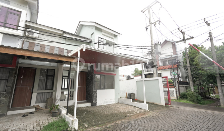 Rumah 2 Lt Siap Huni 15 Menit ke Green Walk Mall Dibantu KPR J-28062 2