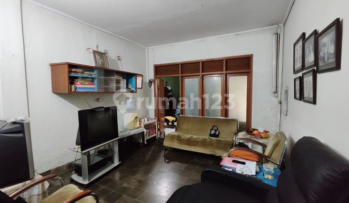 Rumah Luas 5 Kamar 4 Menit ke Rs Marzoeki Mahdi Hadap Timur J43239 2