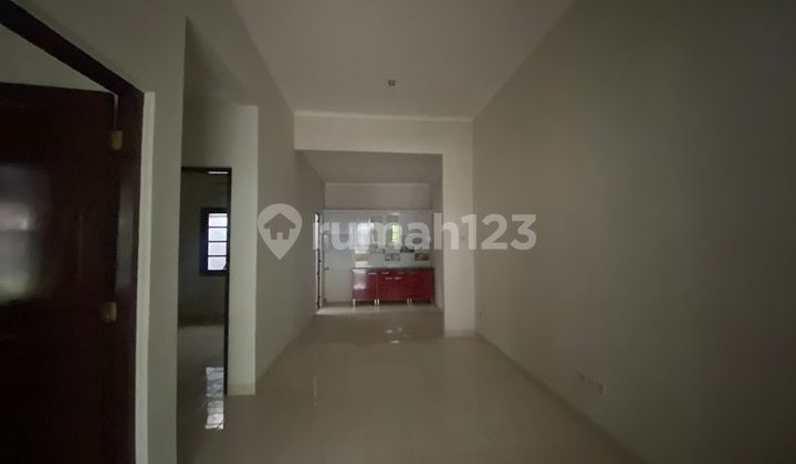 Rumah 1 Lt Strategis 15 Menit ke Mall Metropolitan Cibubur Siap Huni J-31094 2
