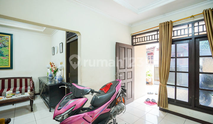 Rumah LB 156 Hadap Selatan 8 Menit ke Stasiun Klender Baru J-27740 2